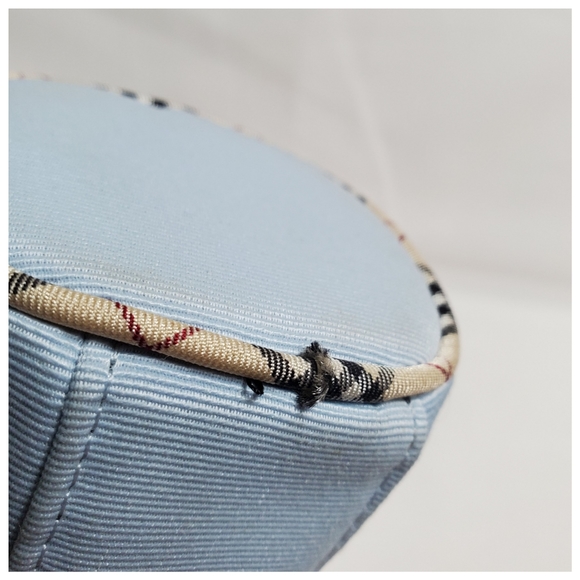 Authentic Preowned Burberry Pouch - Picture 7 of 10